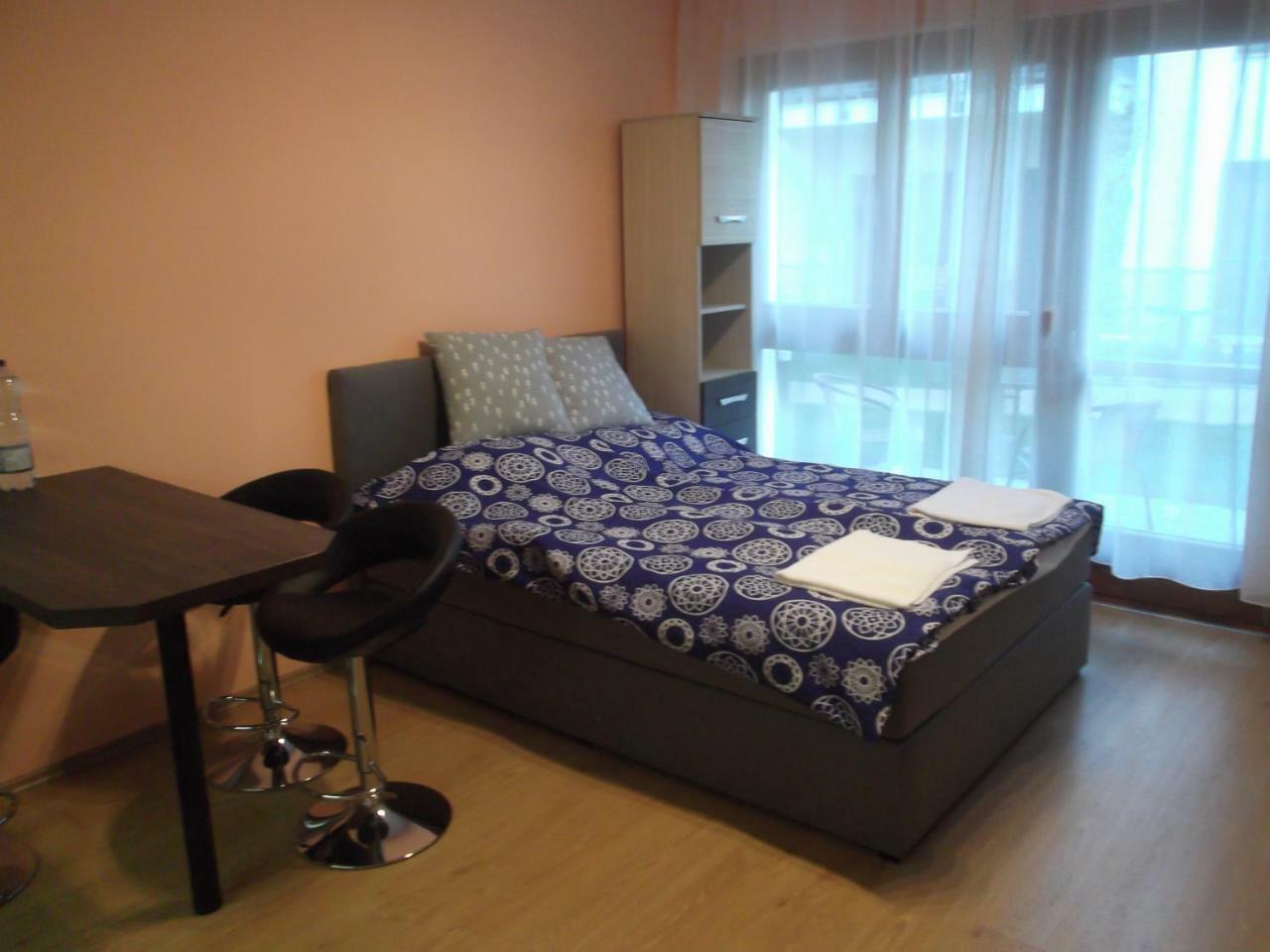 Cozy Flat In Pecs, Absolute Center Lägenhet Exteriör bild